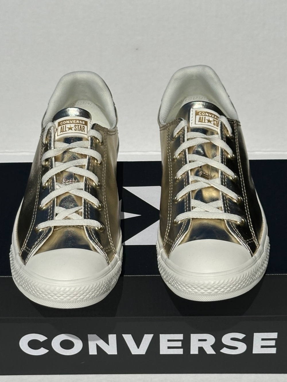 Converse CTAS Ox Metallic Gold Casual Everyday Sneaker Womens 7 | 7.5 | 9.5 NEW - Picture 4 of 10